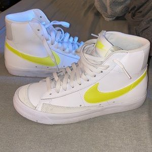 Nike Blazer Mid 77